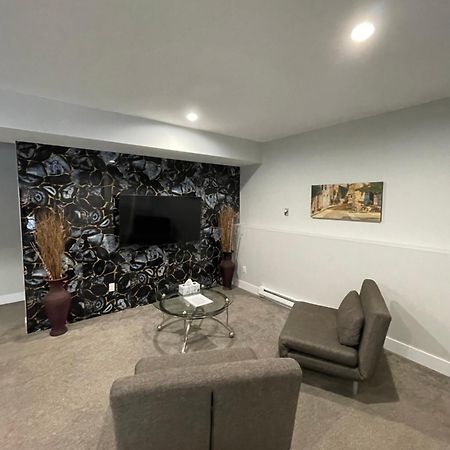 2 Bedroom Suite With Full Kitchen Revelstoke Eksteriør bilde