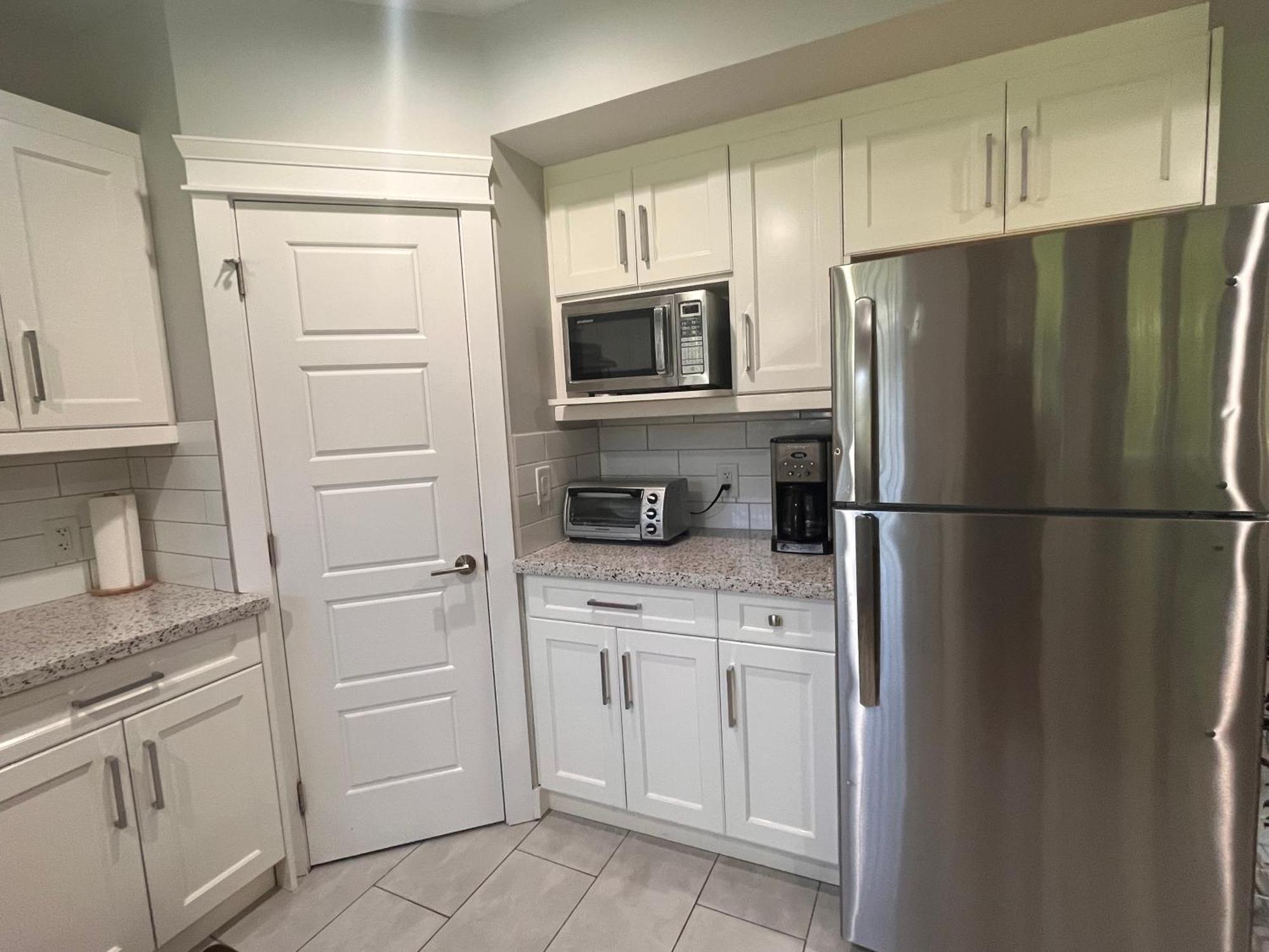 2 Bedroom Suite With Full Kitchen Revelstoke Eksteriør bilde